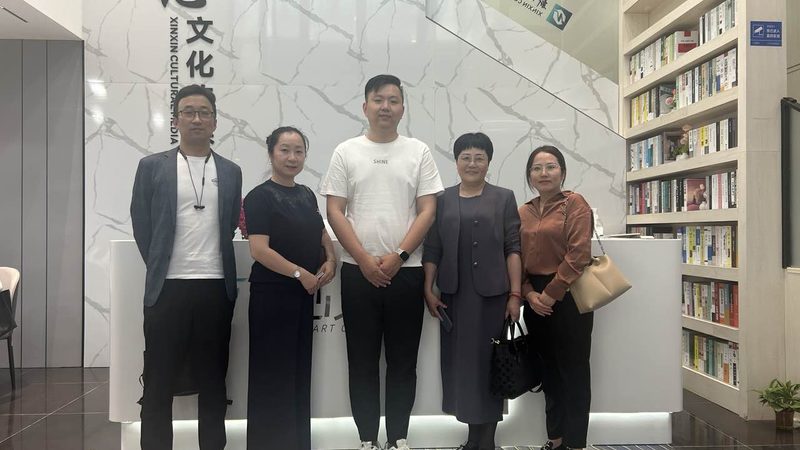 媒体邀约费用通常包括以下几部分：